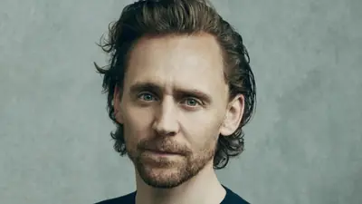 El Festival de Cine de Zúrich honrará a Tom Hiddleston con el Premio Ojo de Oro.